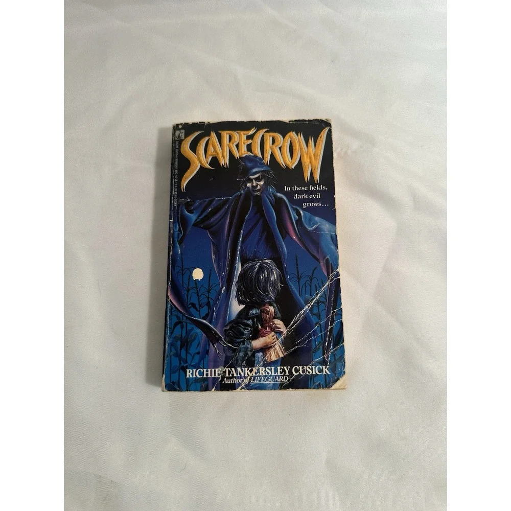 Rare Vintage Horror Paperback - Scarecrow by Richie Tankersley Cusick